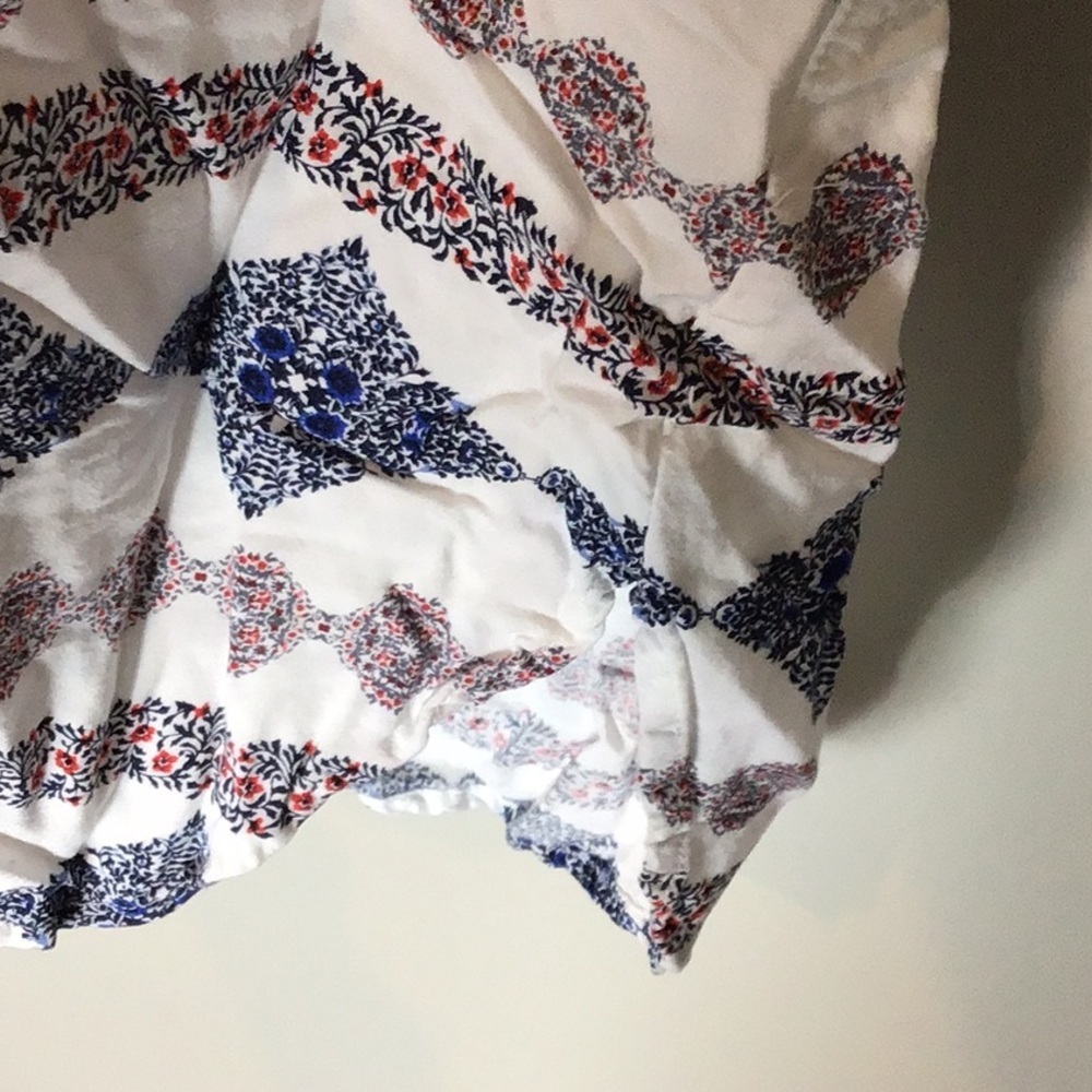 Loft > Patterned Blouse Small - Picture 7 of 10